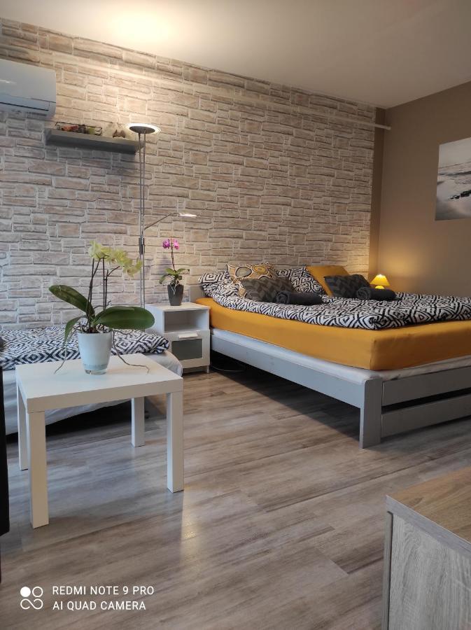 Baross Apartman Kaposvár Kültér fotó